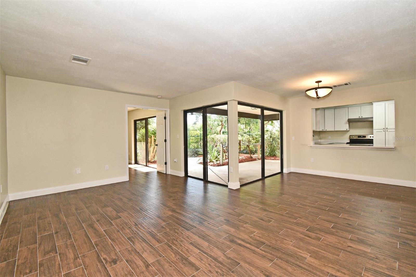 2524 SHADYBRANCH DRIVE