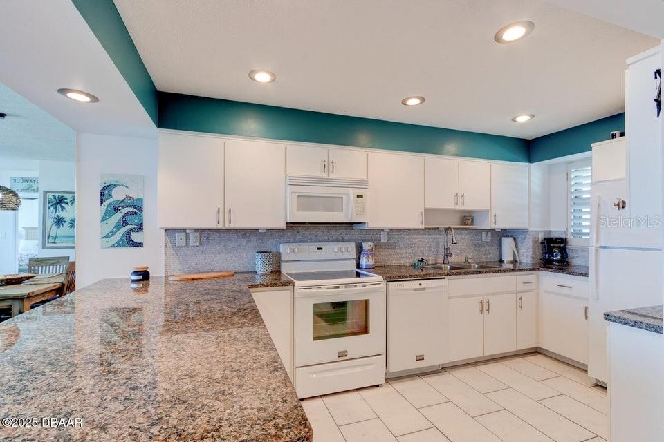 ORMOND BEACH SURFSIDE CLUB NORTH & SOUTH CONDO - Residential