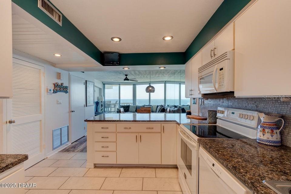 ORMOND BEACH SURFSIDE CLUB NORTH & SOUTH CONDO - Residential