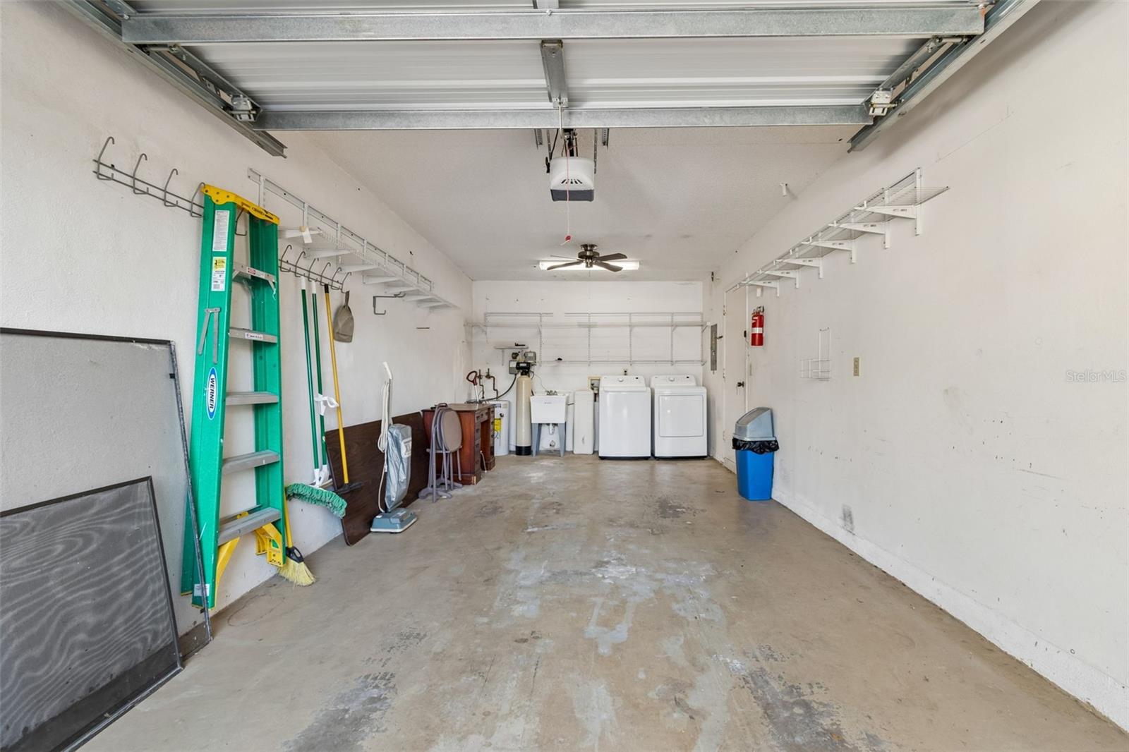 VILLA CONDO I - Residential