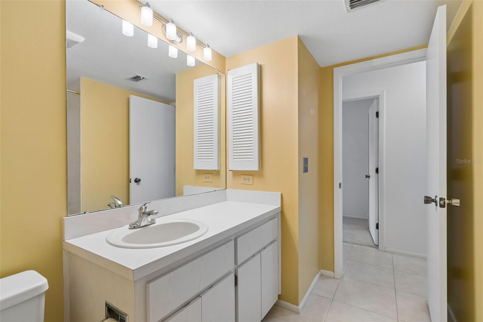 VILLA CONDO I - Residential