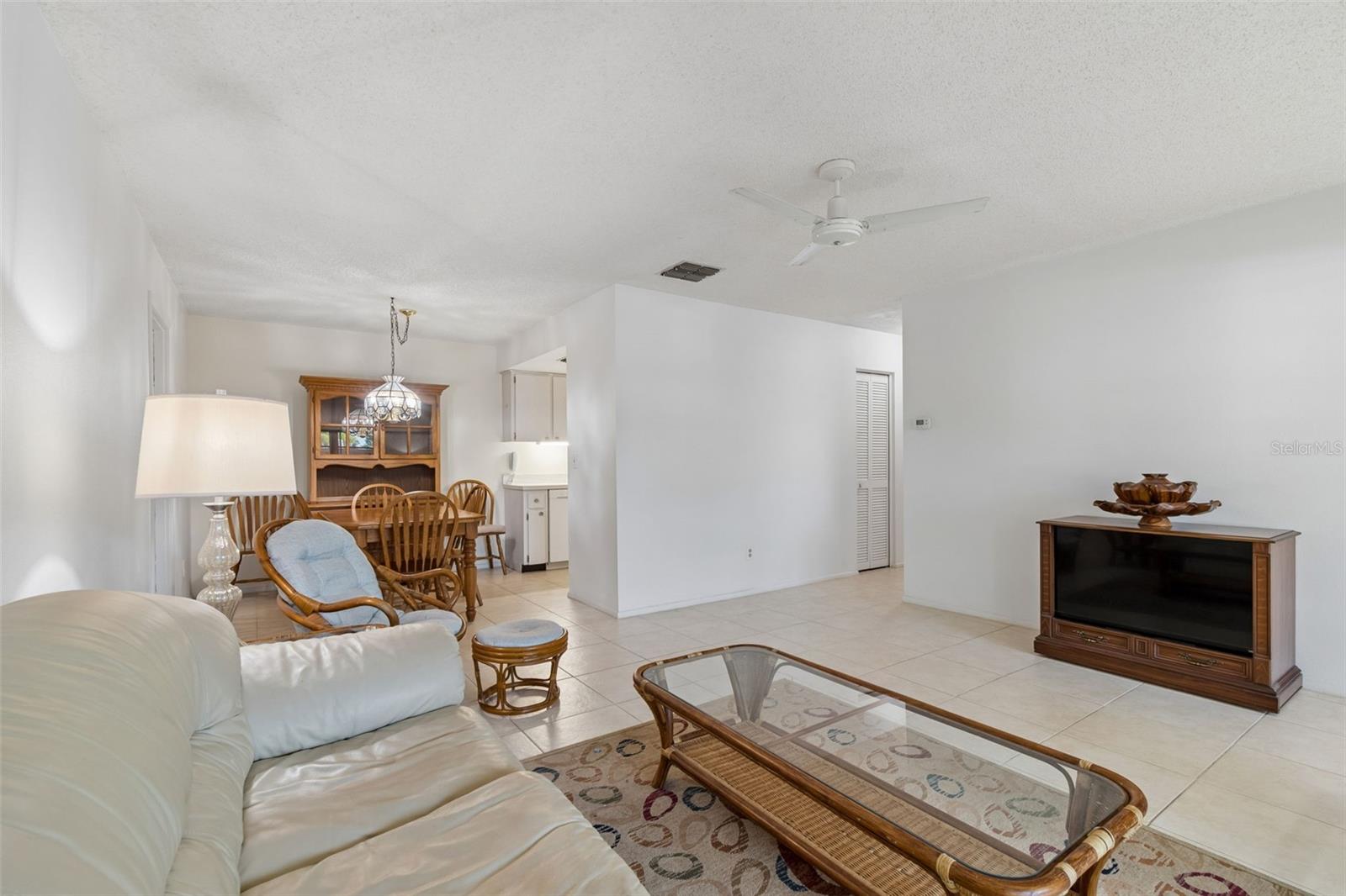 VILLA CONDO I - Residential