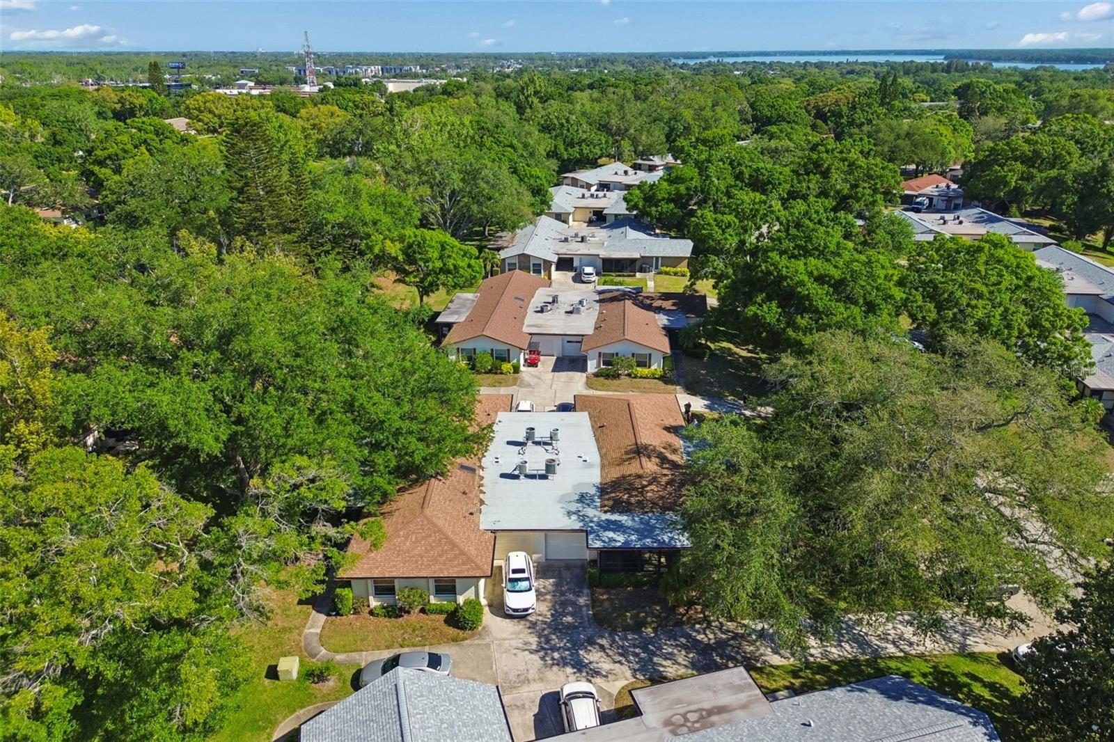 VILLA CONDO I - Residential