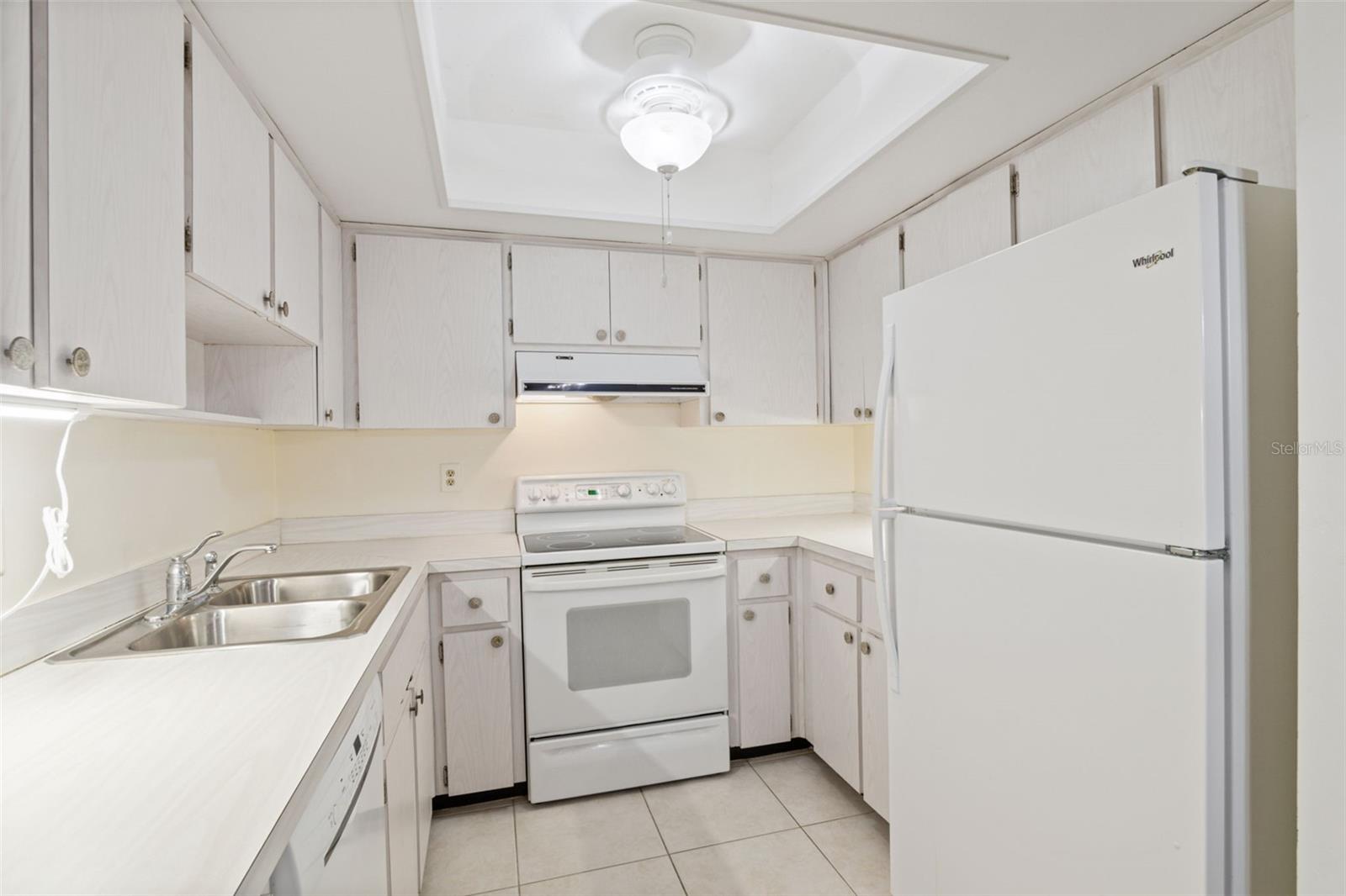 VILLA CONDO I - Residential