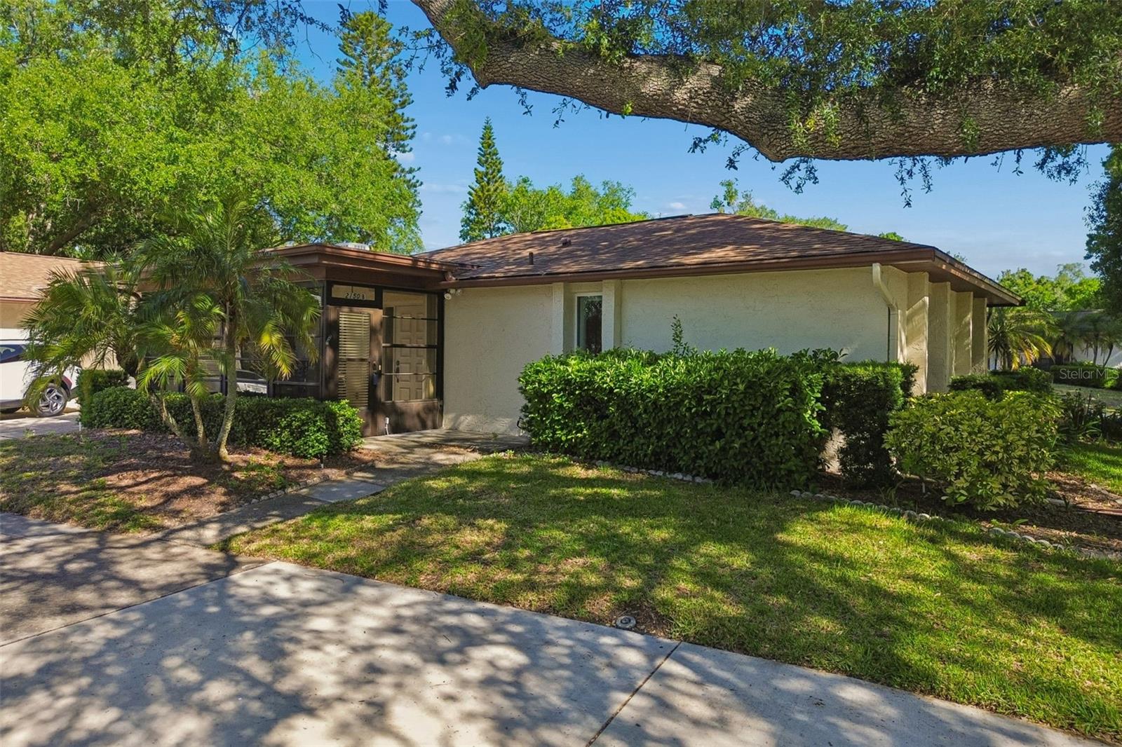 VILLA CONDO I - Residential