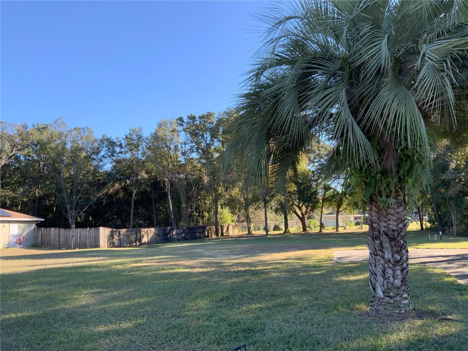 KINGSLAND COUNTRY ESTATE - Land