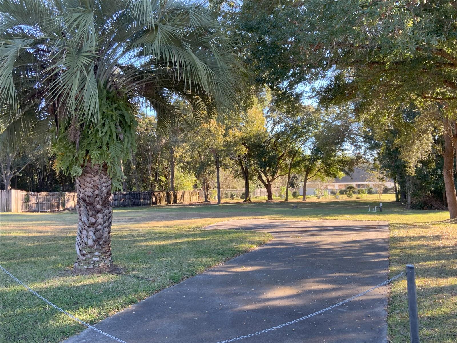 KINGSLAND COUNTRY ESTATE - Land
