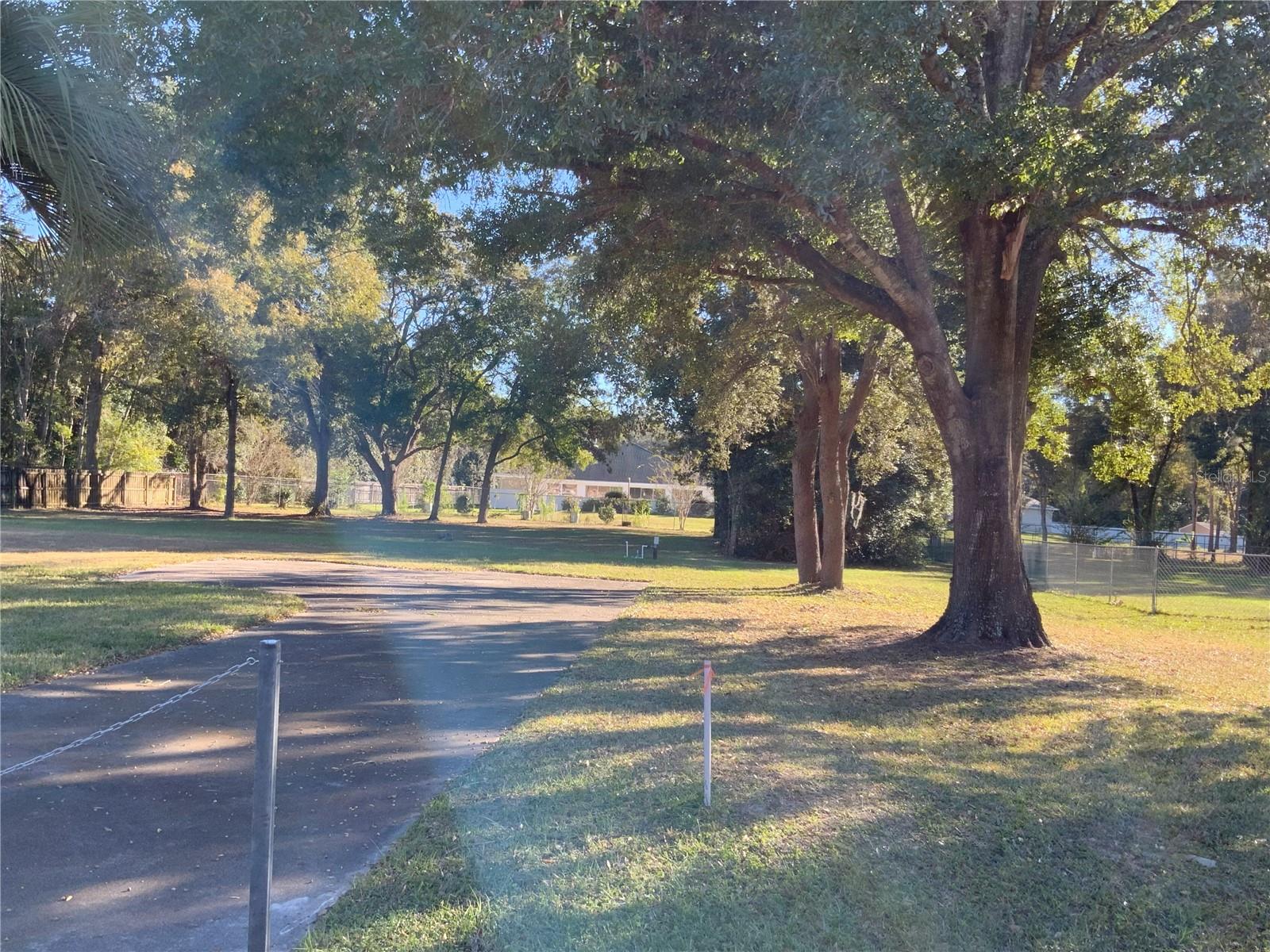 KINGSLAND COUNTRY ESTATE - Land