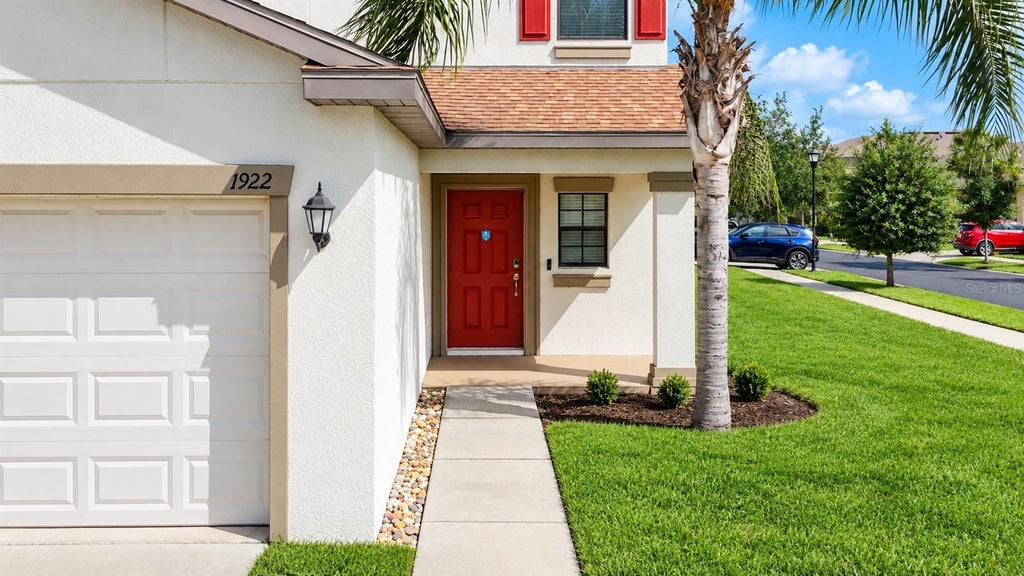 Photo of 1922 Citrus Lake Court, Ruskin, FL 33570 (MLS # L4965275)