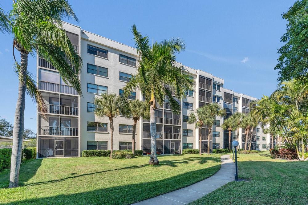 PASADENA COVE CONDO - Residential