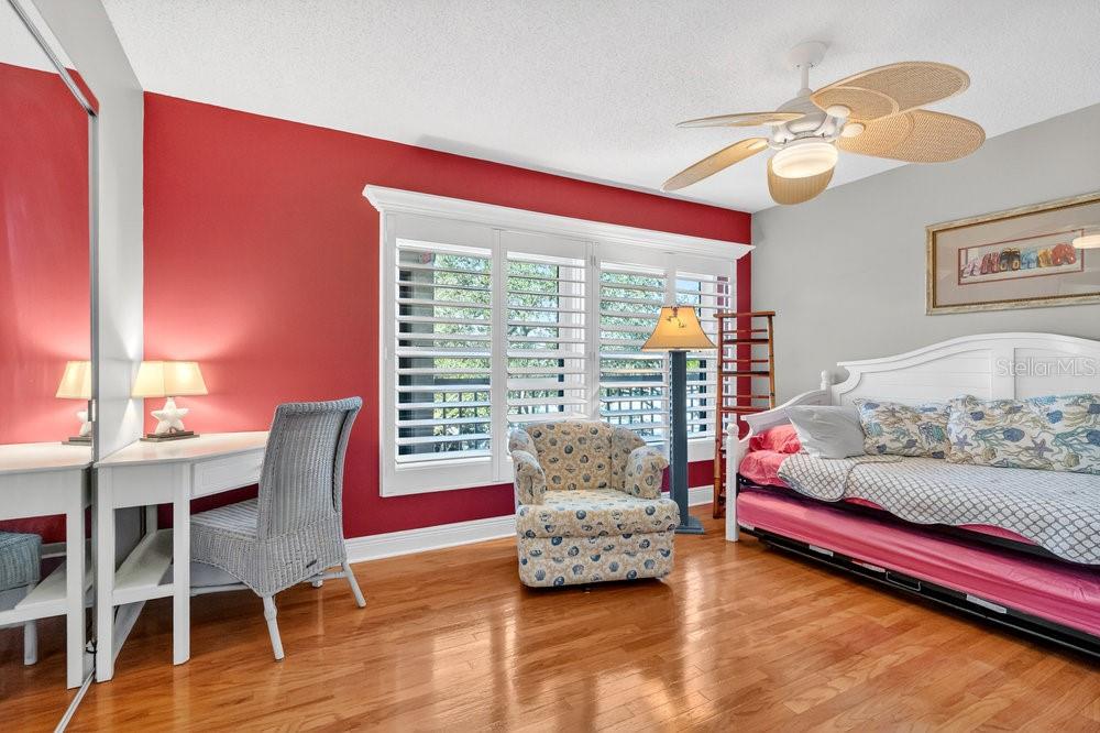 PASADENA COVE CONDO - Residential