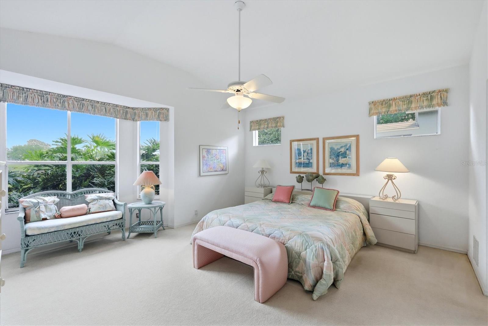 UNIVERSITY PARK COUNTRY CLUB - Residential