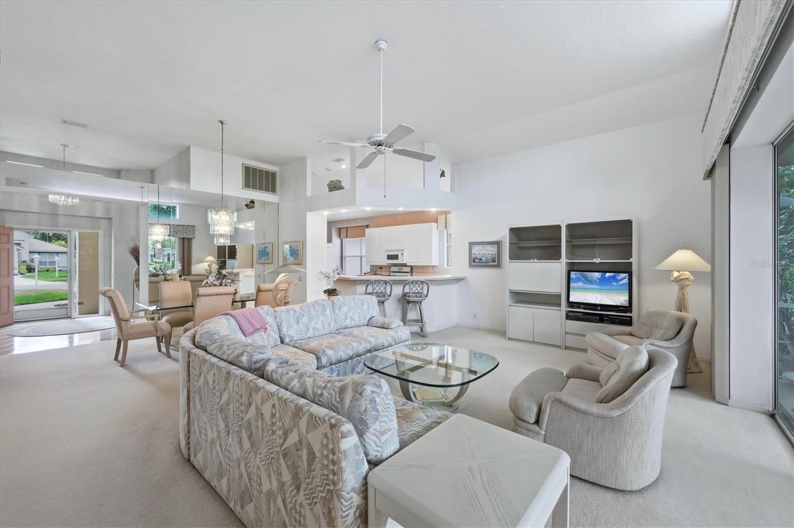 UNIVERSITY PARK COUNTRY CLUB - Residential