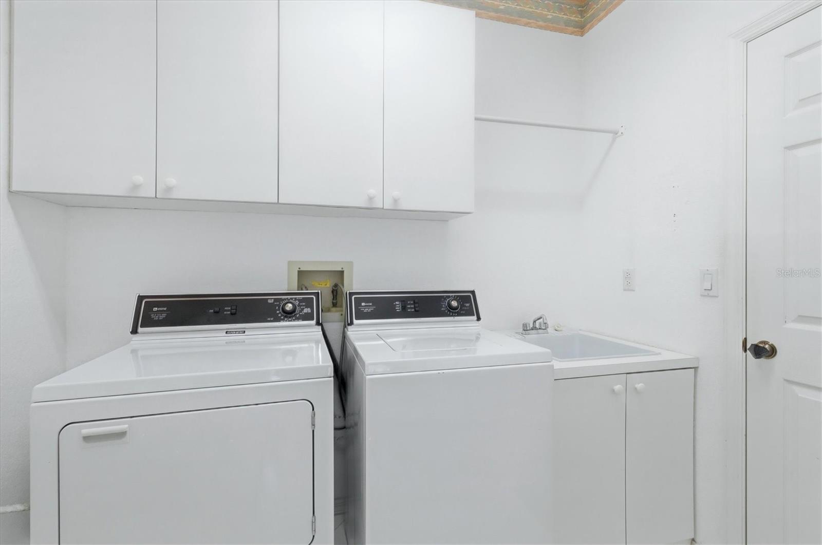 UNIVERSITY PARK COUNTRY CLUB - Residential