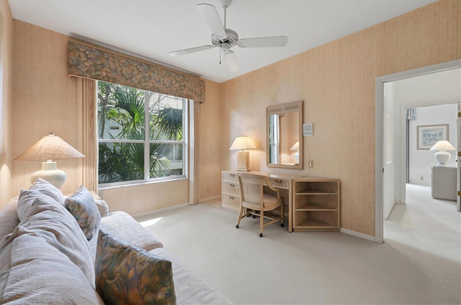 UNIVERSITY PARK COUNTRY CLUB - Residential