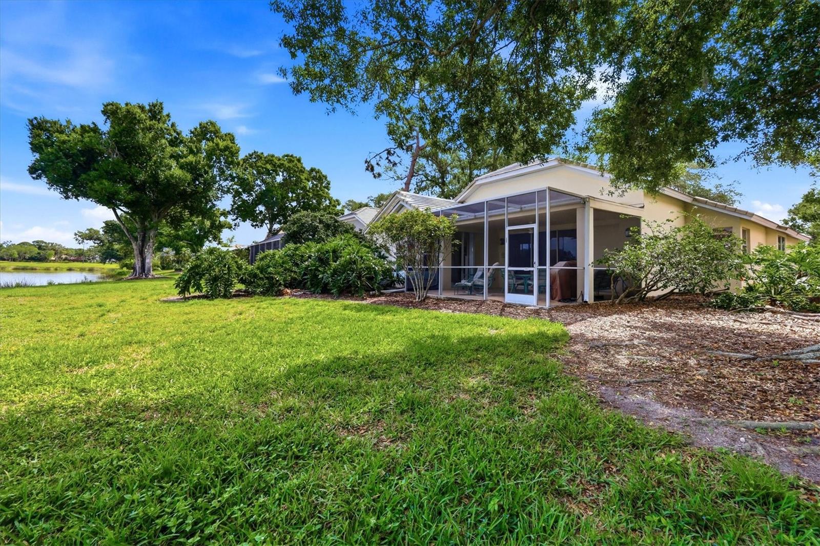 UNIVERSITY PARK COUNTRY CLUB - Residential