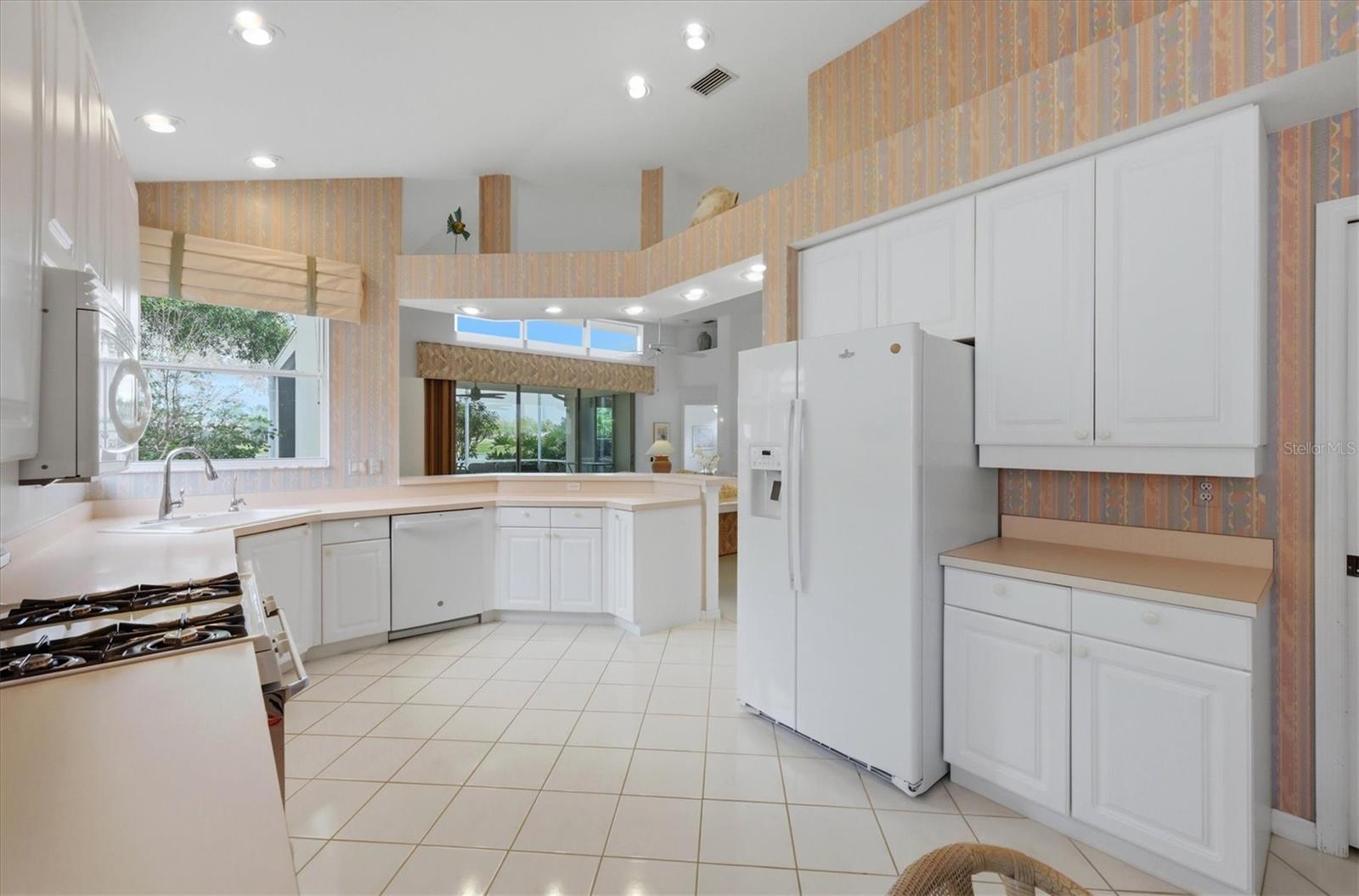 UNIVERSITY PARK COUNTRY CLUB - Residential