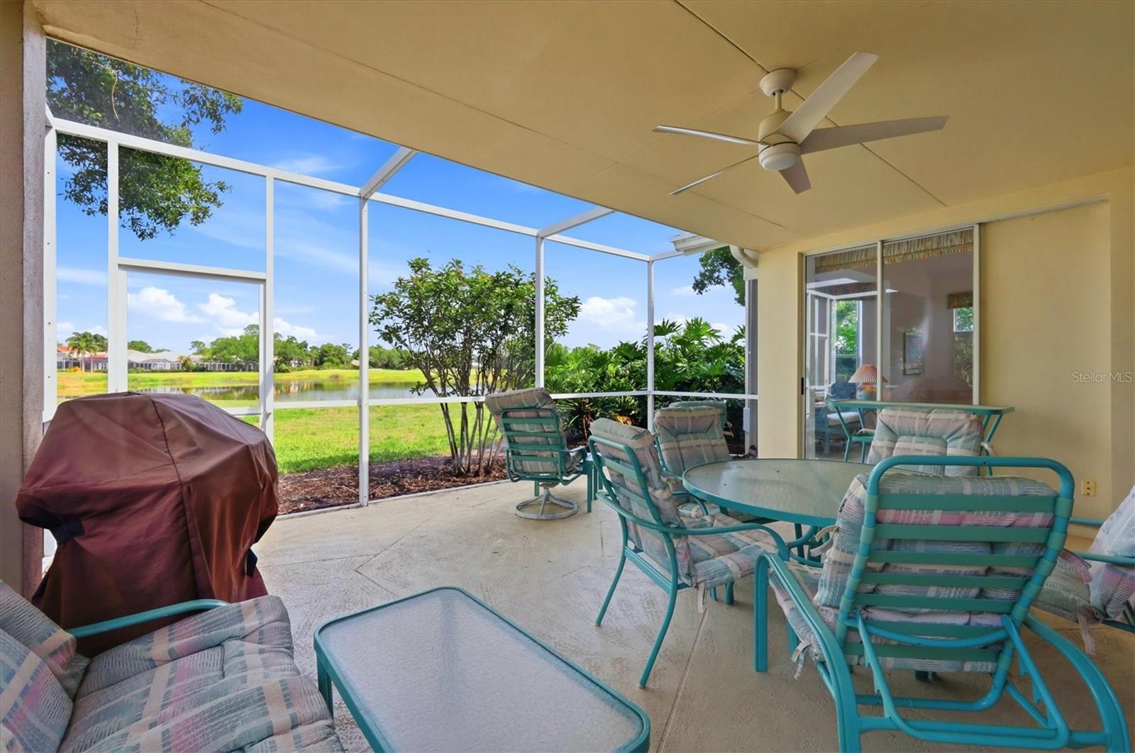 UNIVERSITY PARK COUNTRY CLUB - Residential