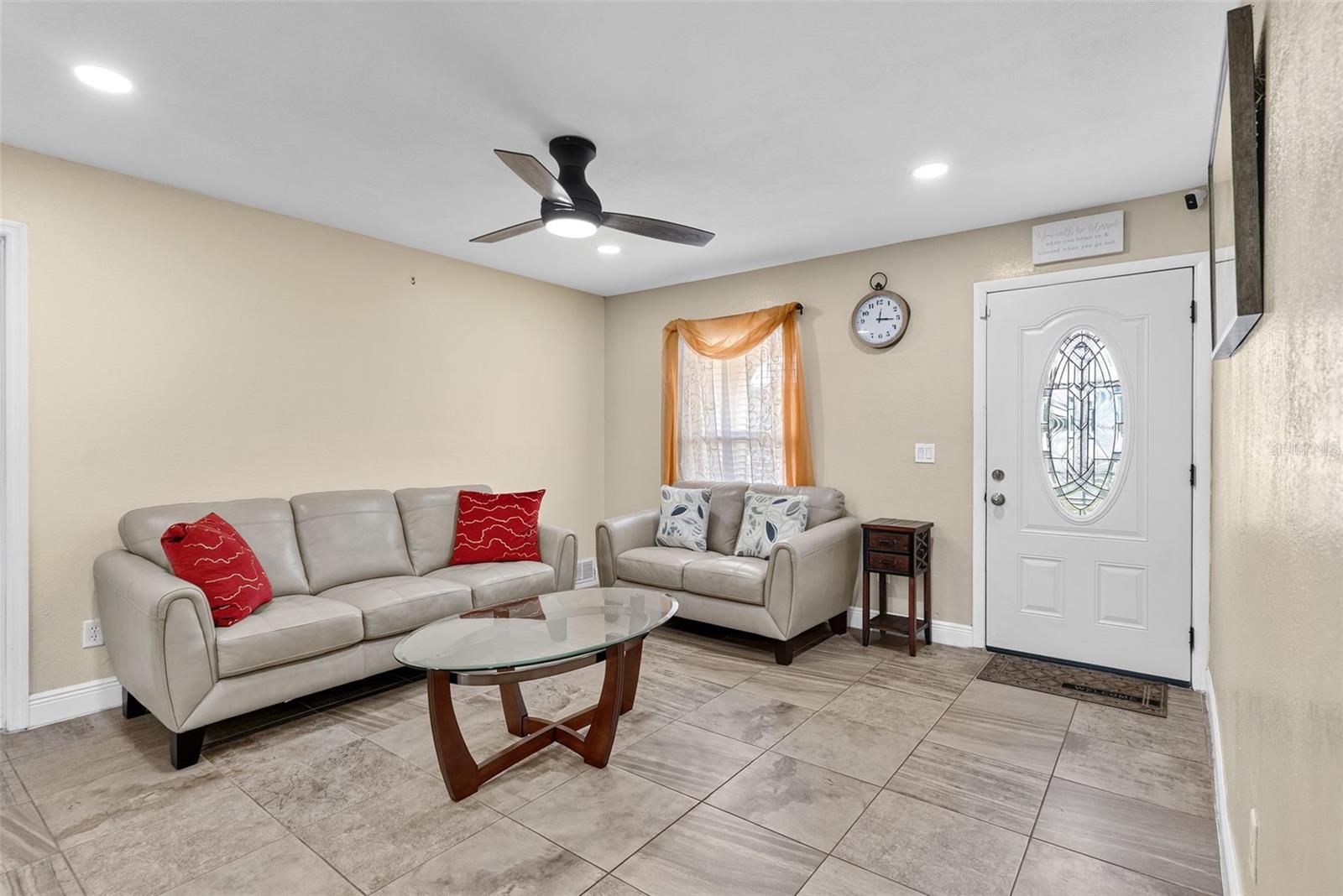 558 BROADMOOR DRIVE