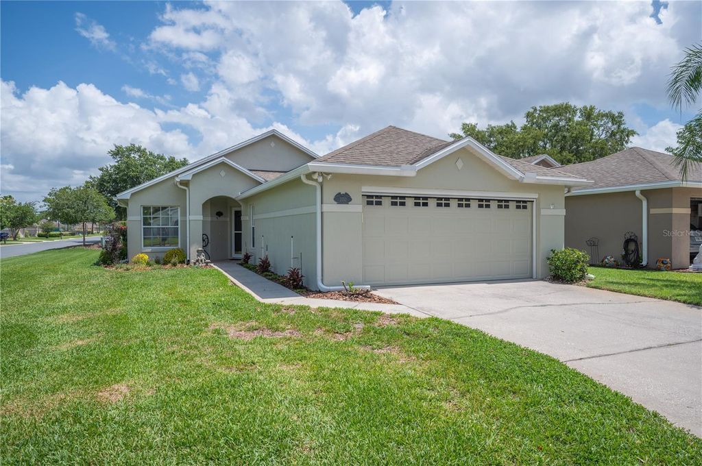 Photo of 2152 Stoney Pointe Drive, Lakeland, FL 33813 (MLS # L4962297)