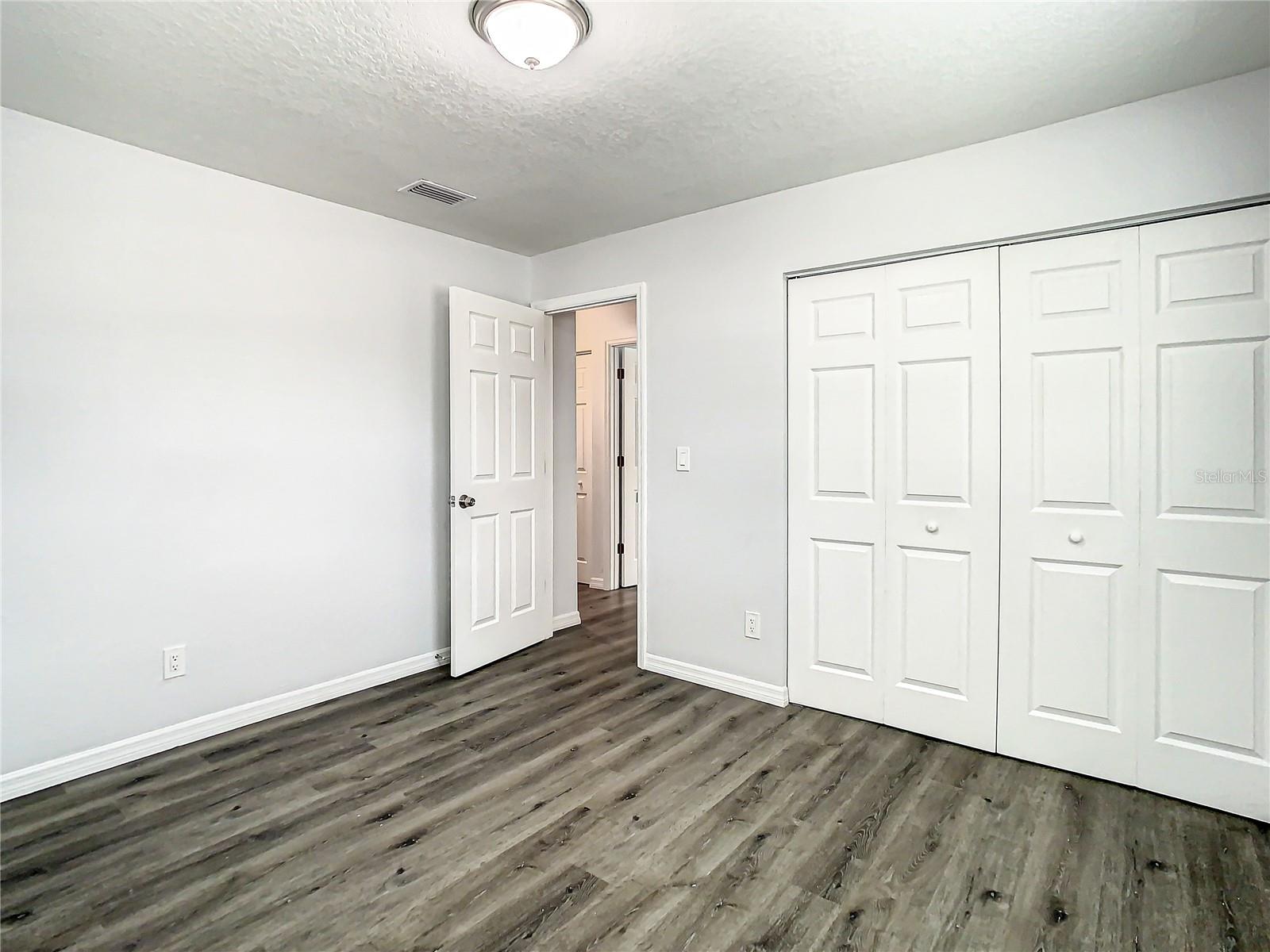 LAKEWOOD ESTATES JEDLOVECS ADD - Residential