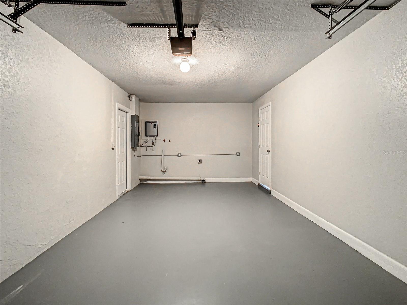 LAKEWOOD ESTATES JEDLOVECS ADD - Residential