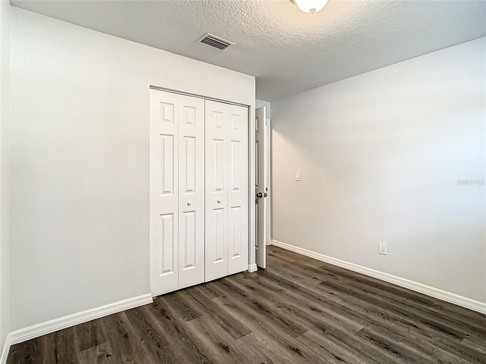 LAKEWOOD ESTATES JEDLOVECS ADD - Residential