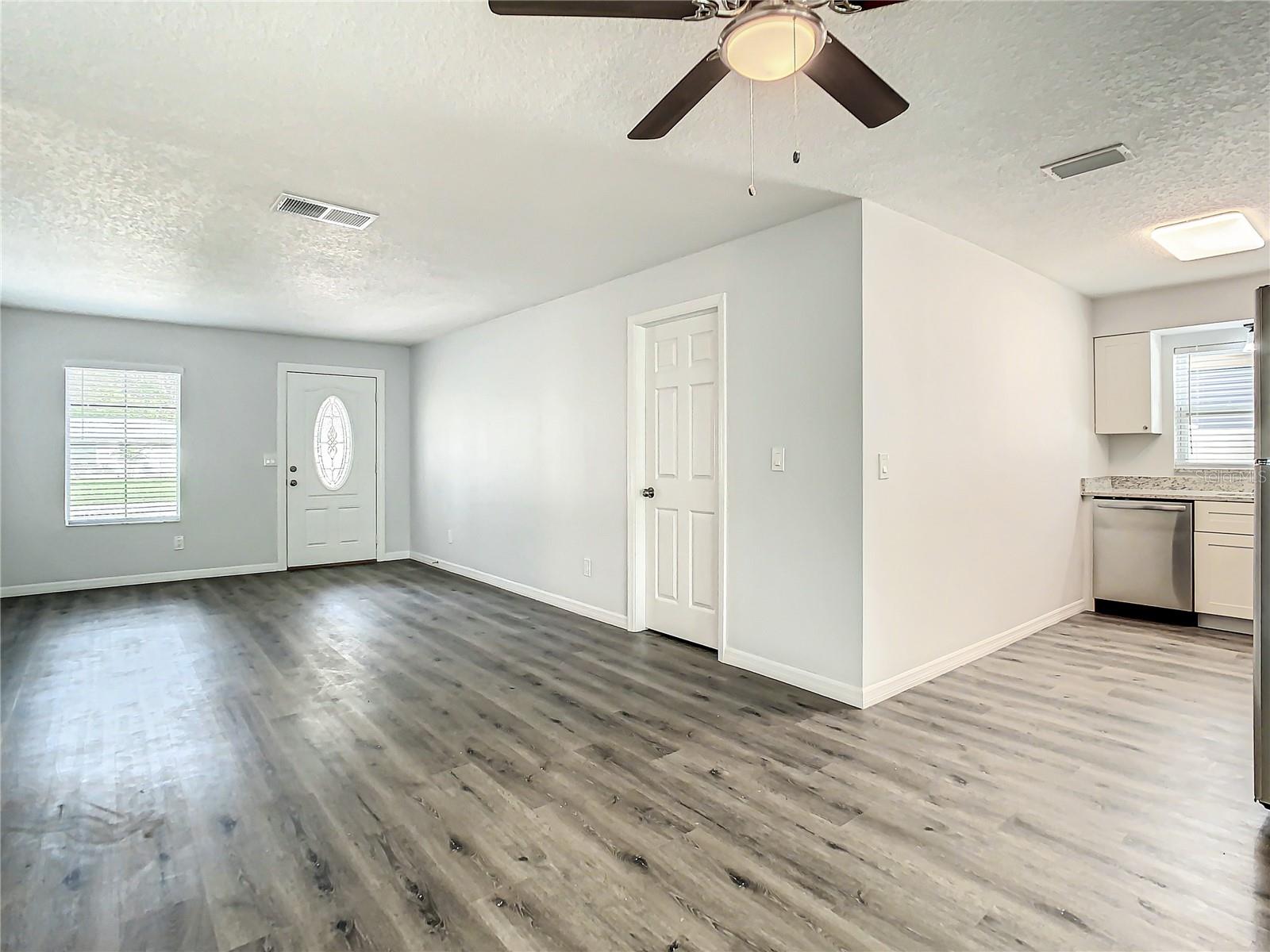 LAKEWOOD ESTATES JEDLOVECS ADD - Residential