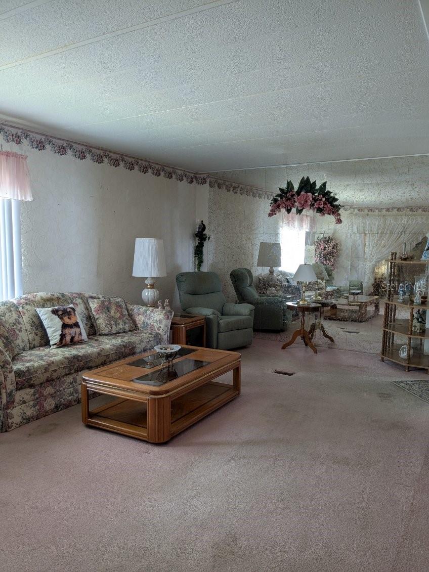 GRAYCES MOBILE ESTATE - Residential
