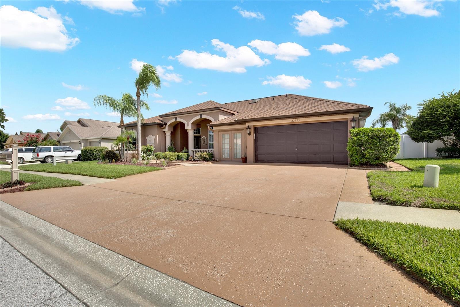 22523 WILLOW LAKES DRIVE