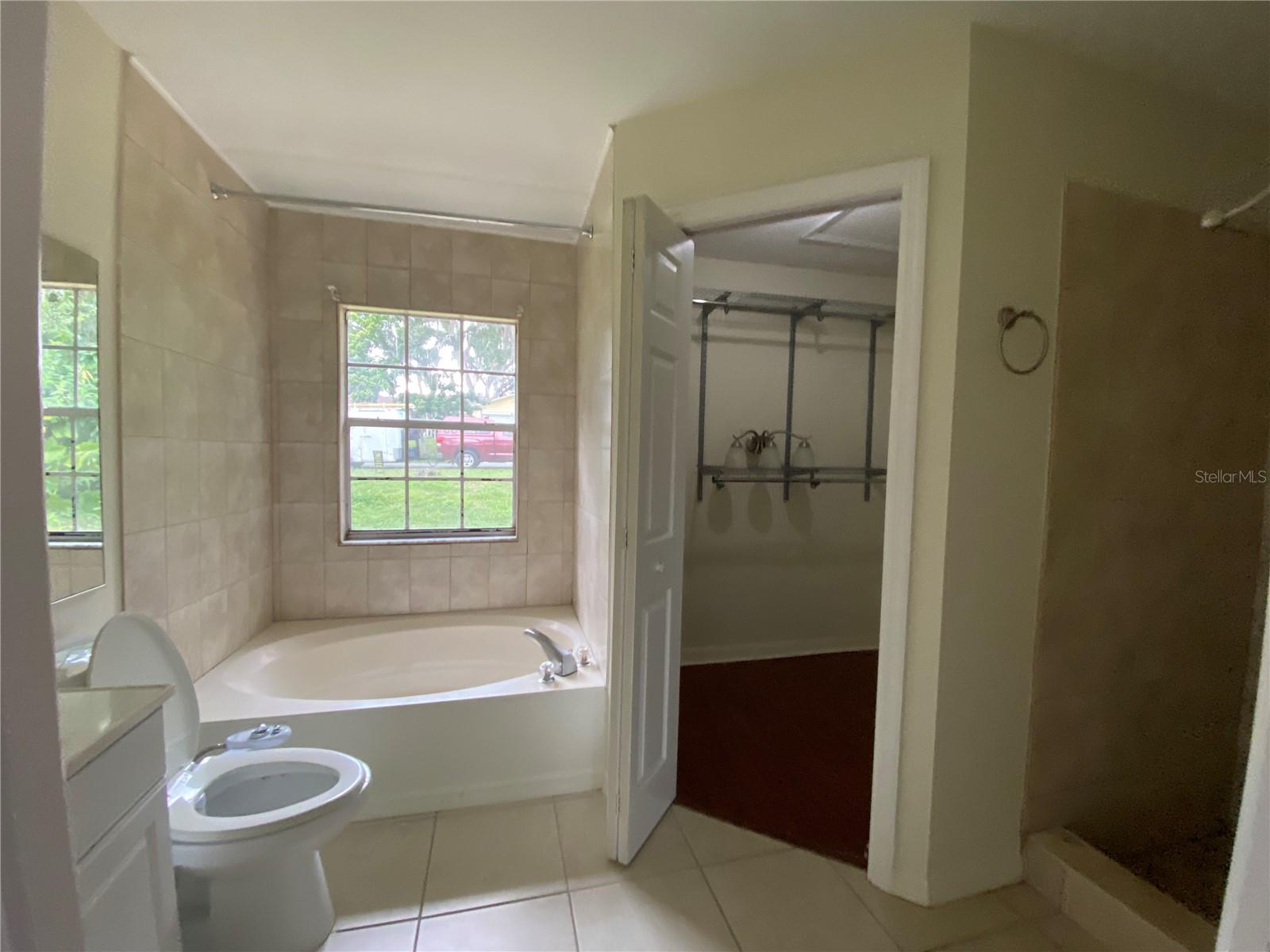 DELTOA LAKES UN 58 - Residential