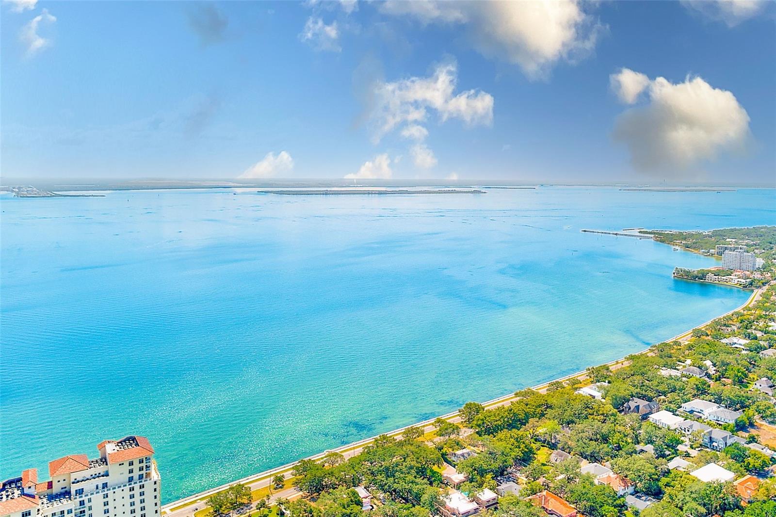 BAY BLUFF - Residential