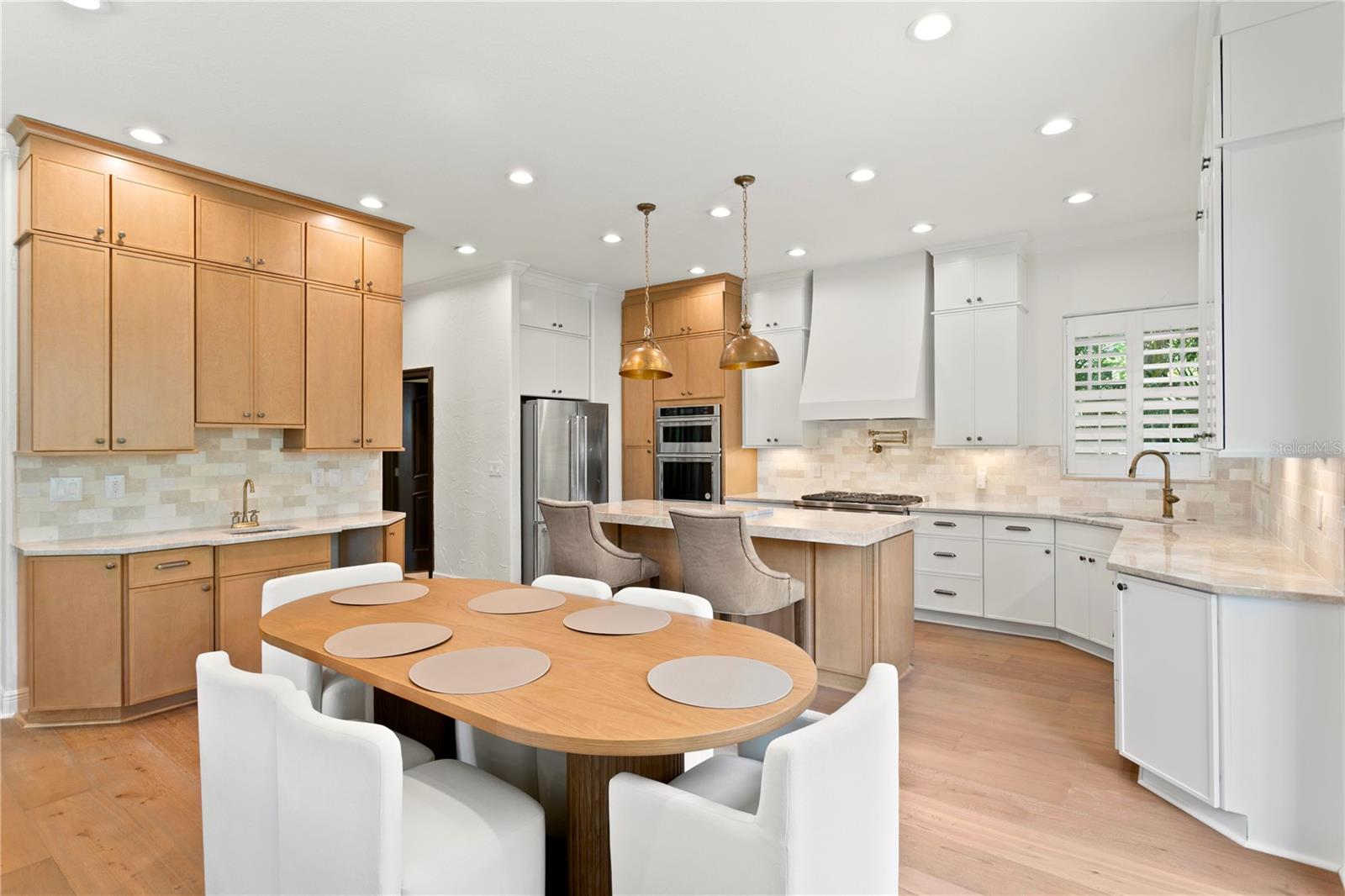 BAY BLUFF - Residential