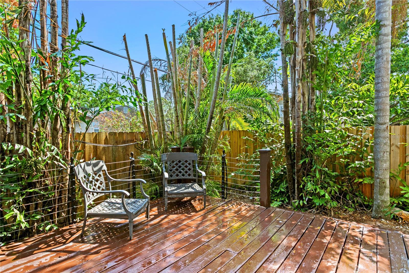 BAY BLUFF - Residential