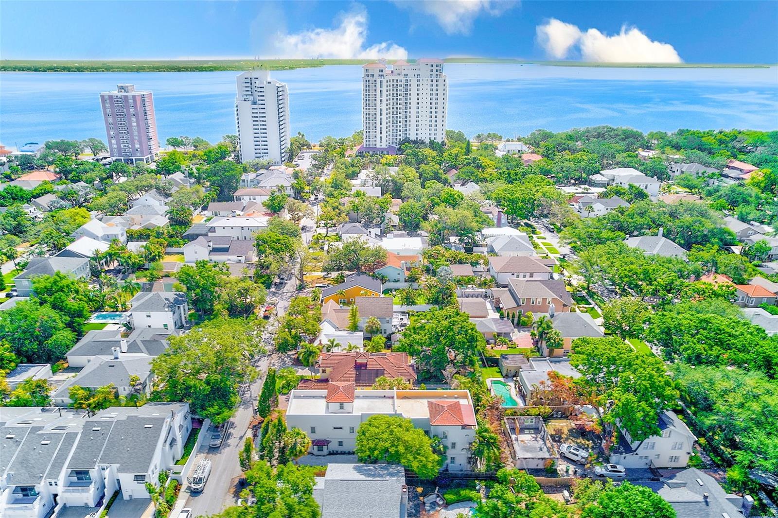 BAY BLUFF - Residential