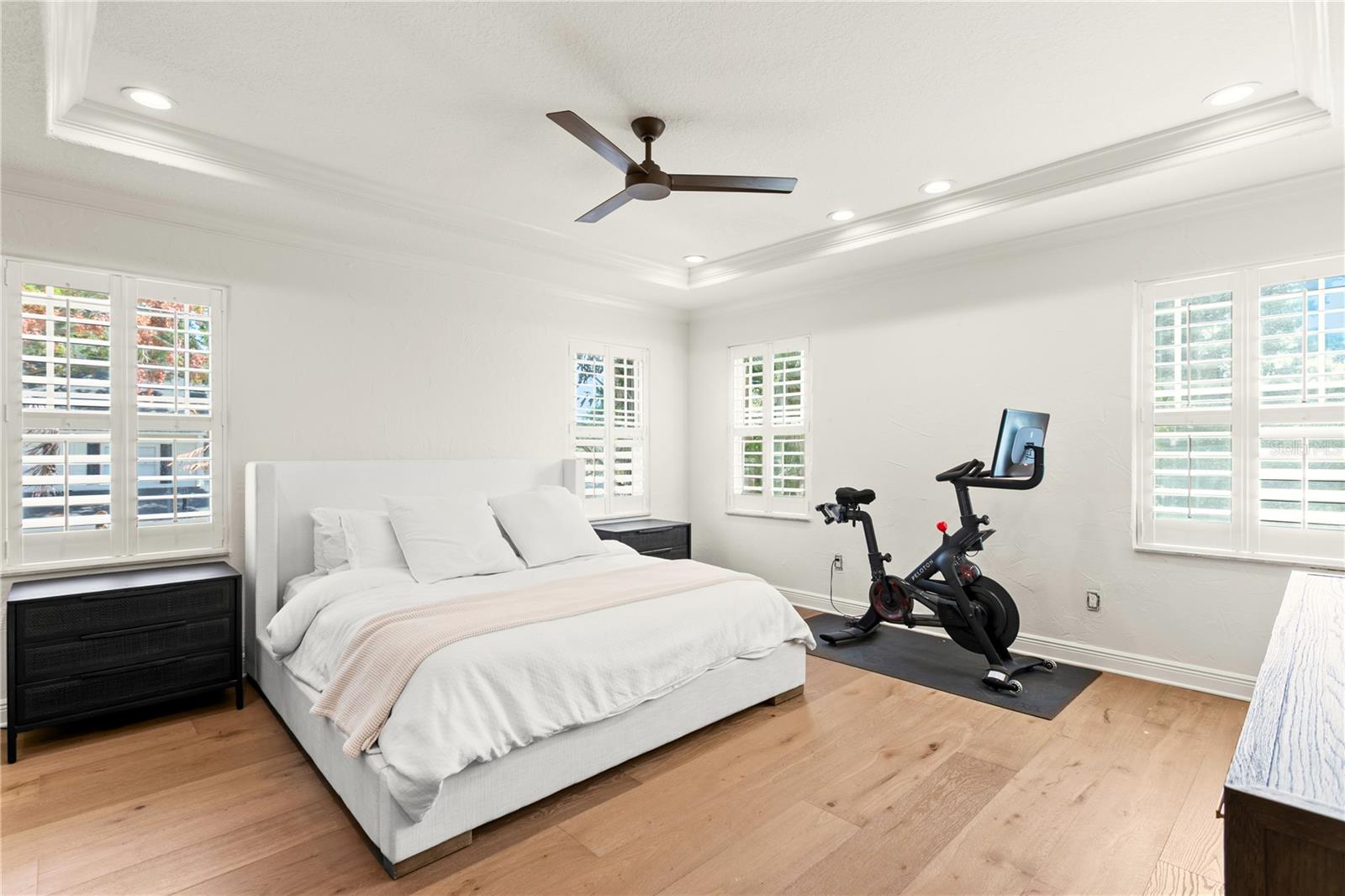 BAY BLUFF - Residential