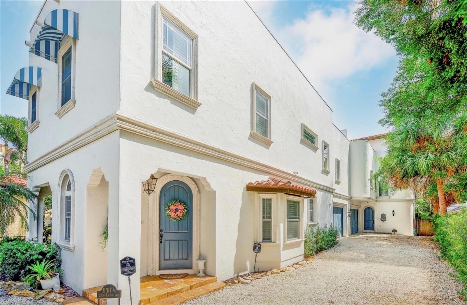 BAY BLUFF - Residential