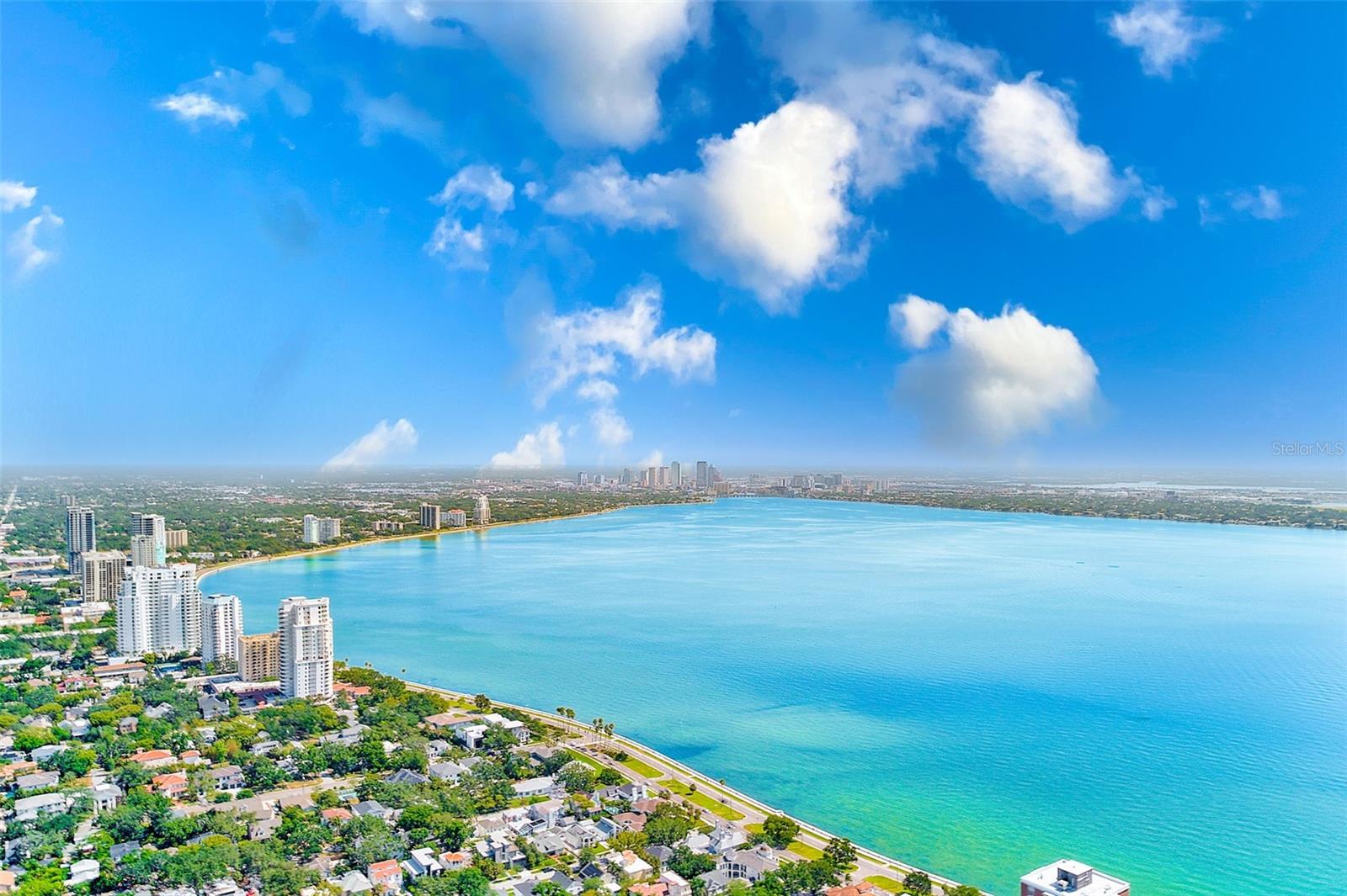 BAY BLUFF - Residential