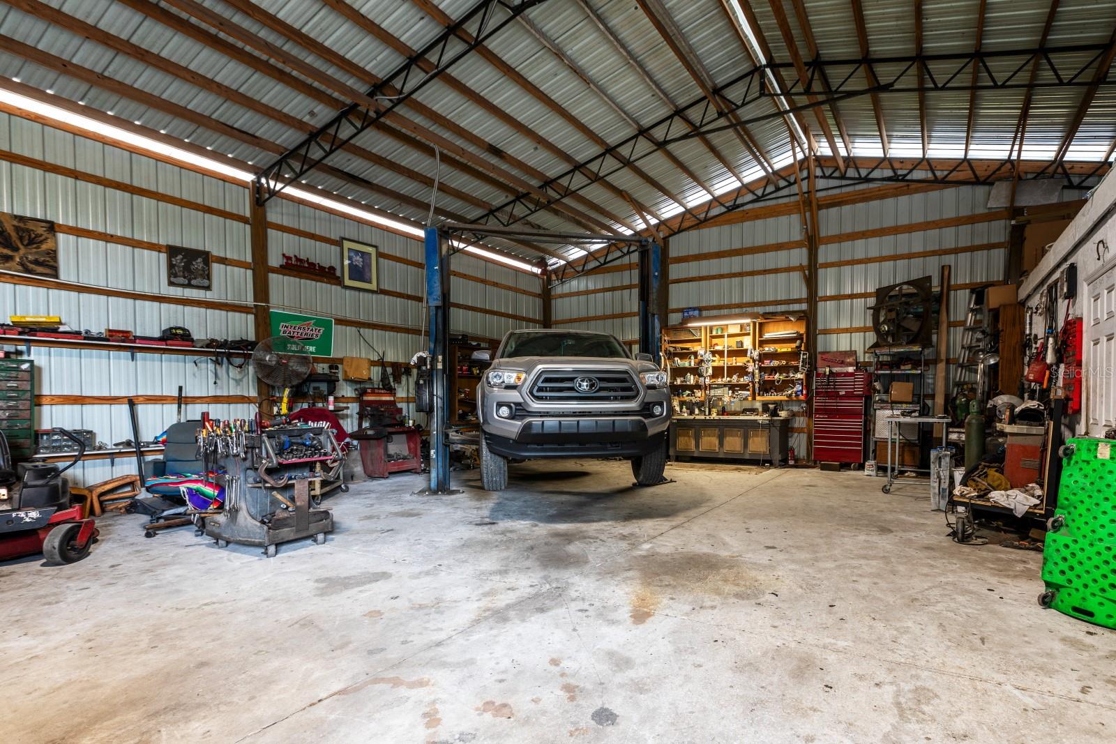 ACREAGE & UNREC - Residential