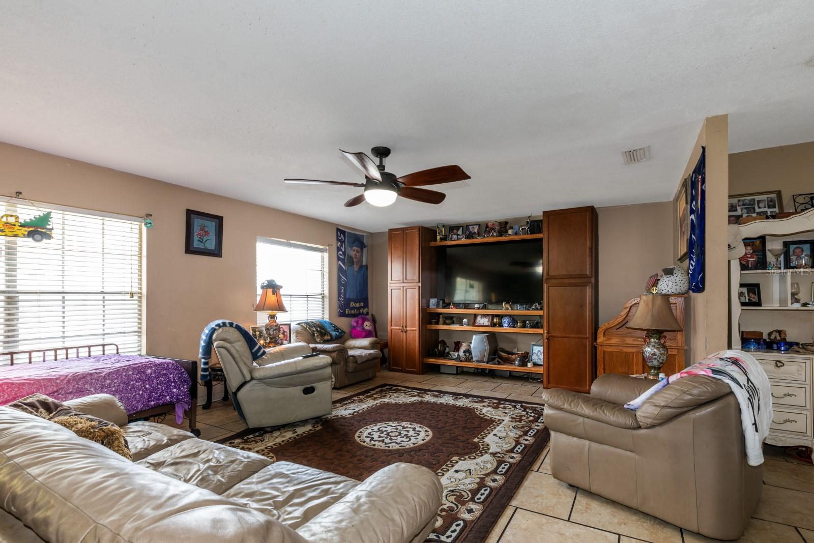 ACREAGE & UNREC - Residential