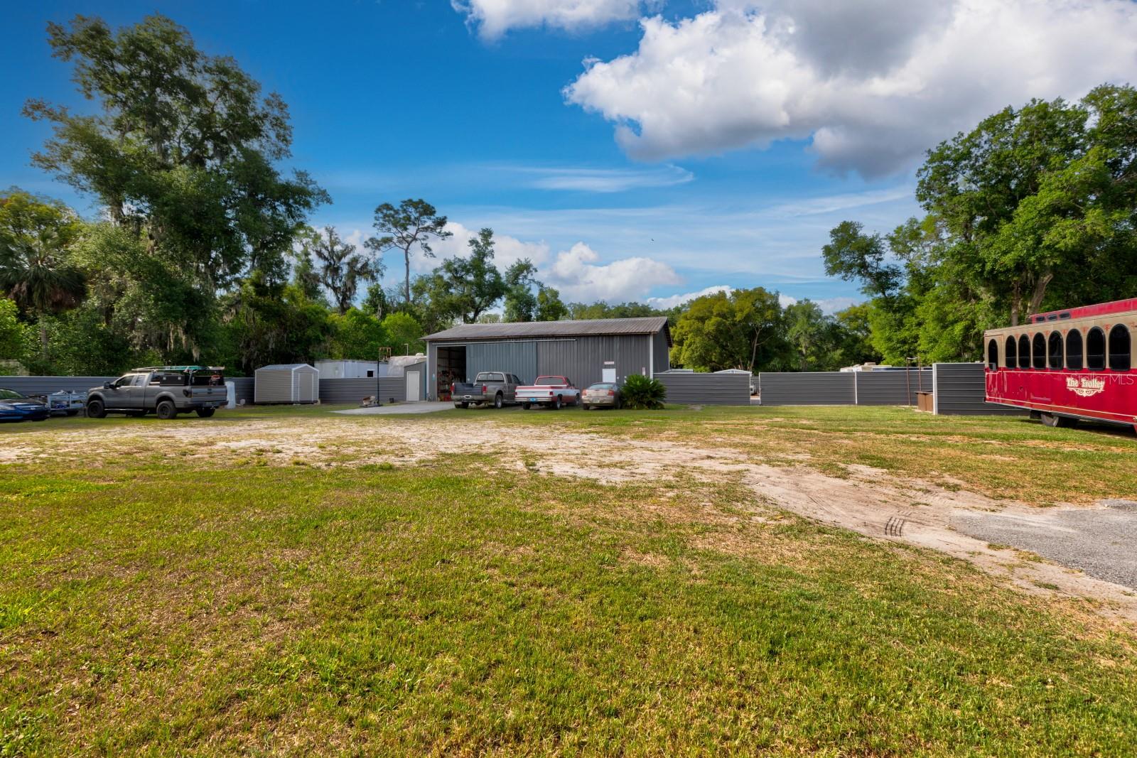 ACREAGE & UNREC - Residential