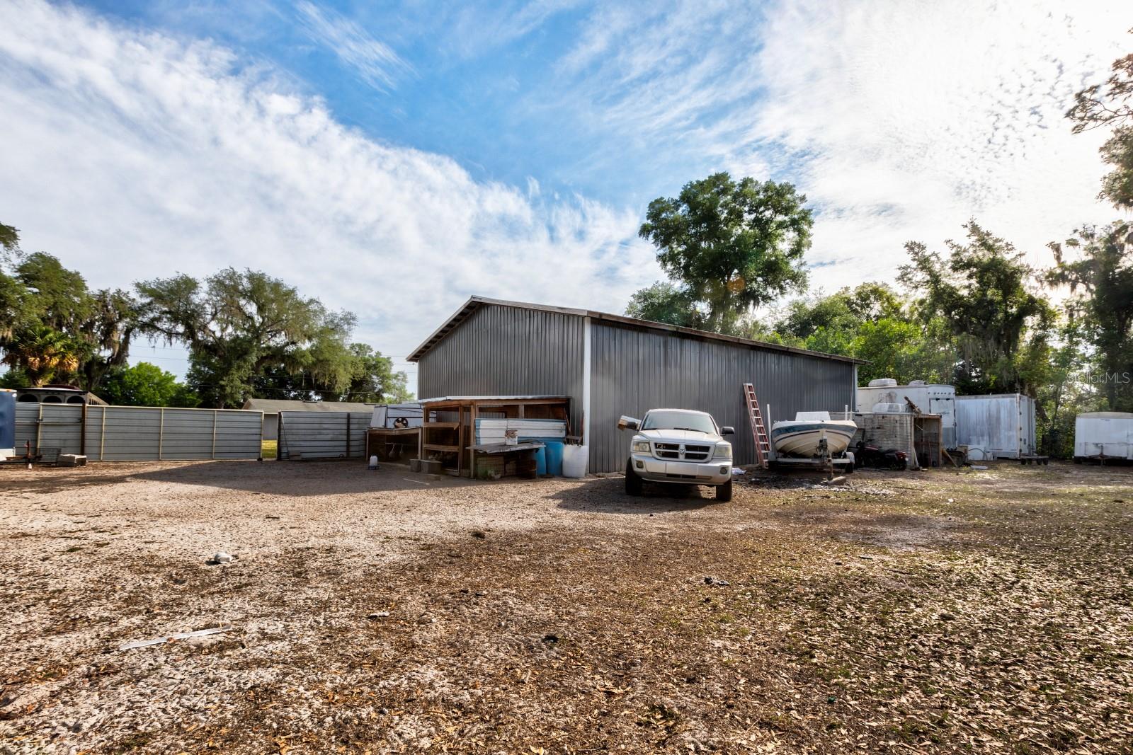 ACREAGE & UNREC - Residential