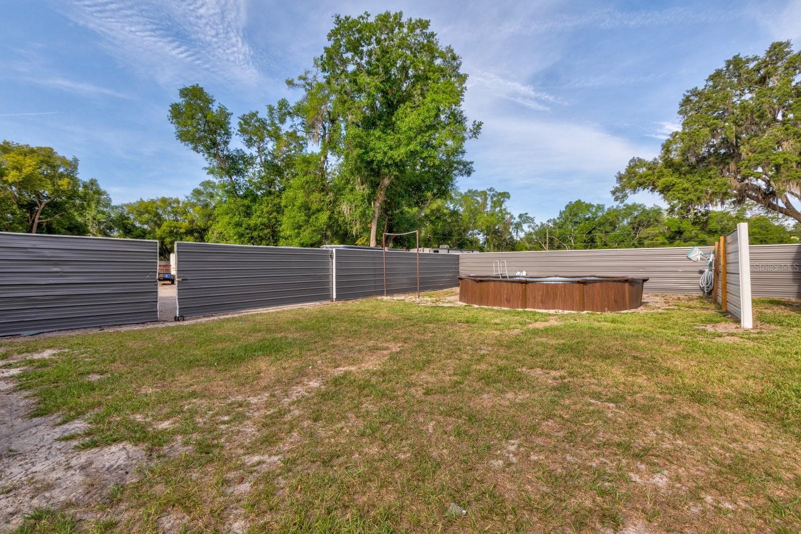 ACREAGE & UNREC - Residential