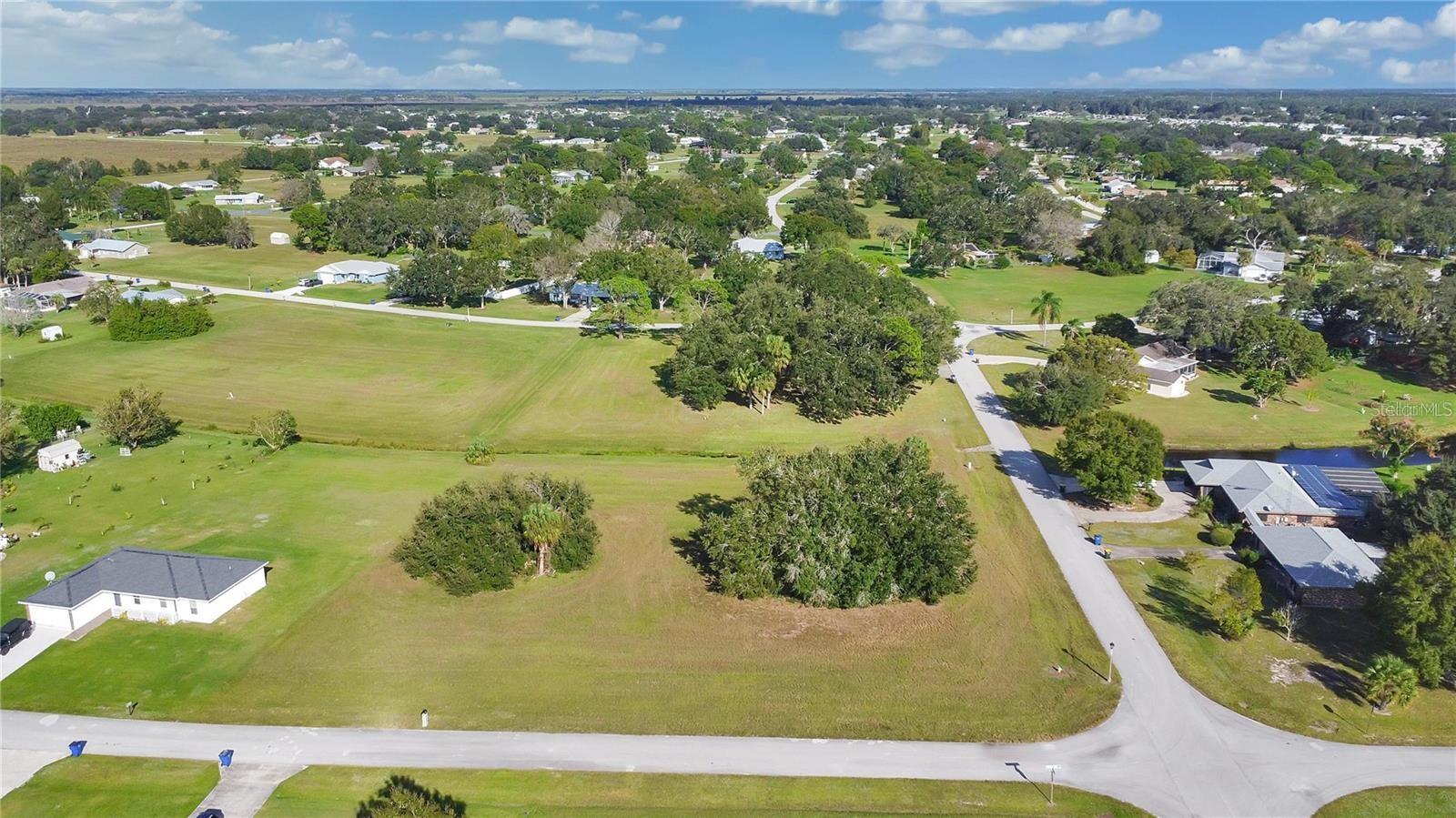 OAKWOOD VILLAS - Land