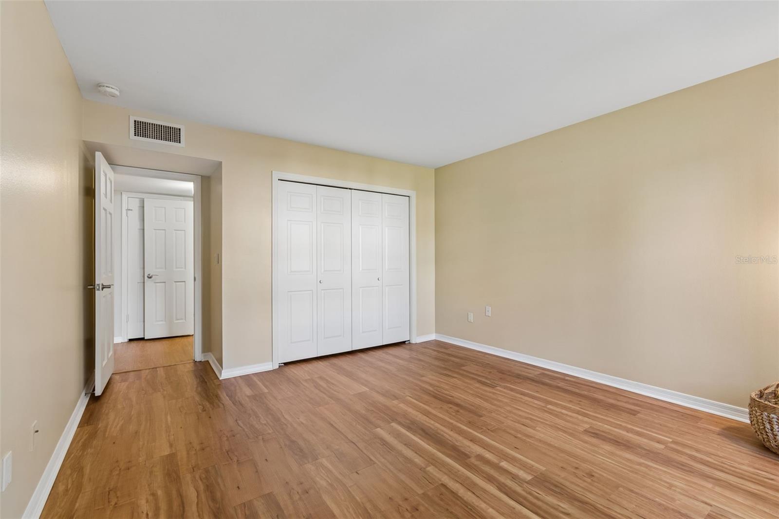 THE GRAND AT OLDE CARROLLWOOD - Residential