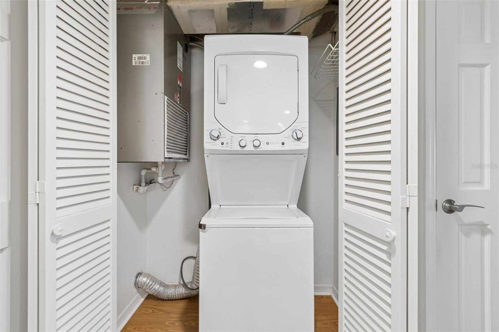 THE GRAND AT OLDE CARROLLWOOD - Residential