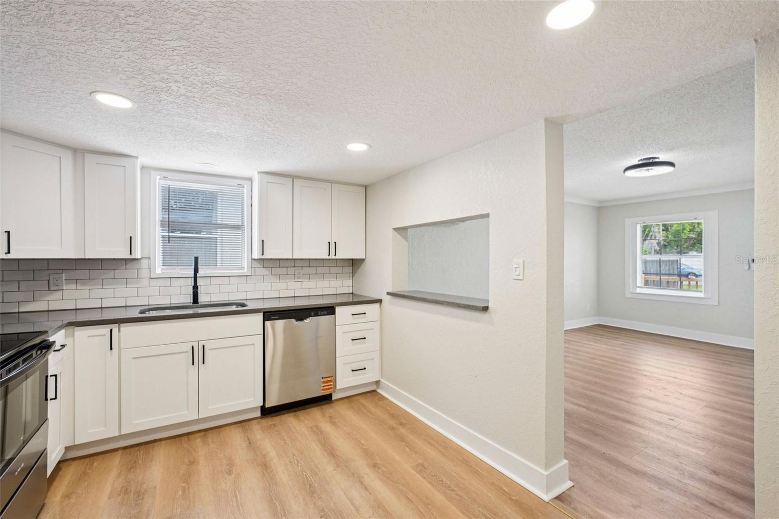 WEST BURNSIDE AT LEALMAN - Residential