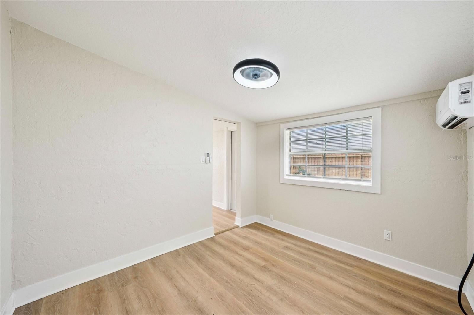 WEST BURNSIDE AT LEALMAN - Residential