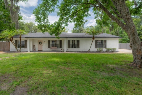 Photo of 608 Sunset Lane, Lutz, FL 33549 (MLS # TB8517339)