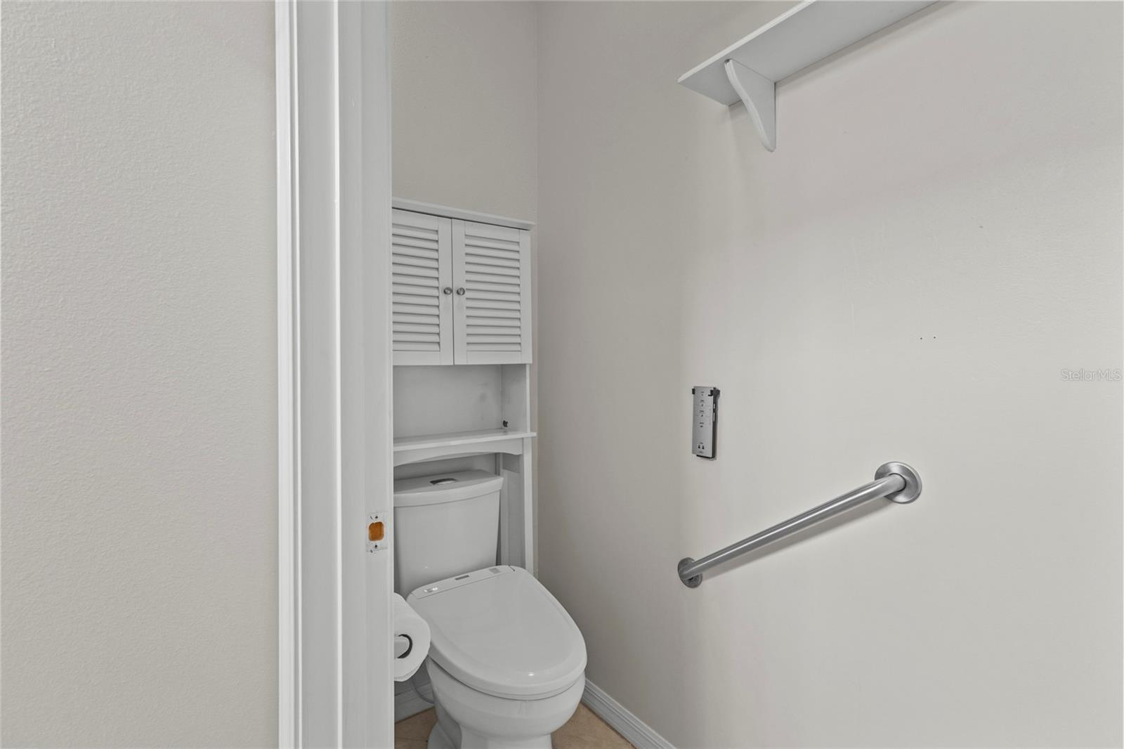 VENETIAN FALLS PH 2 - Residential